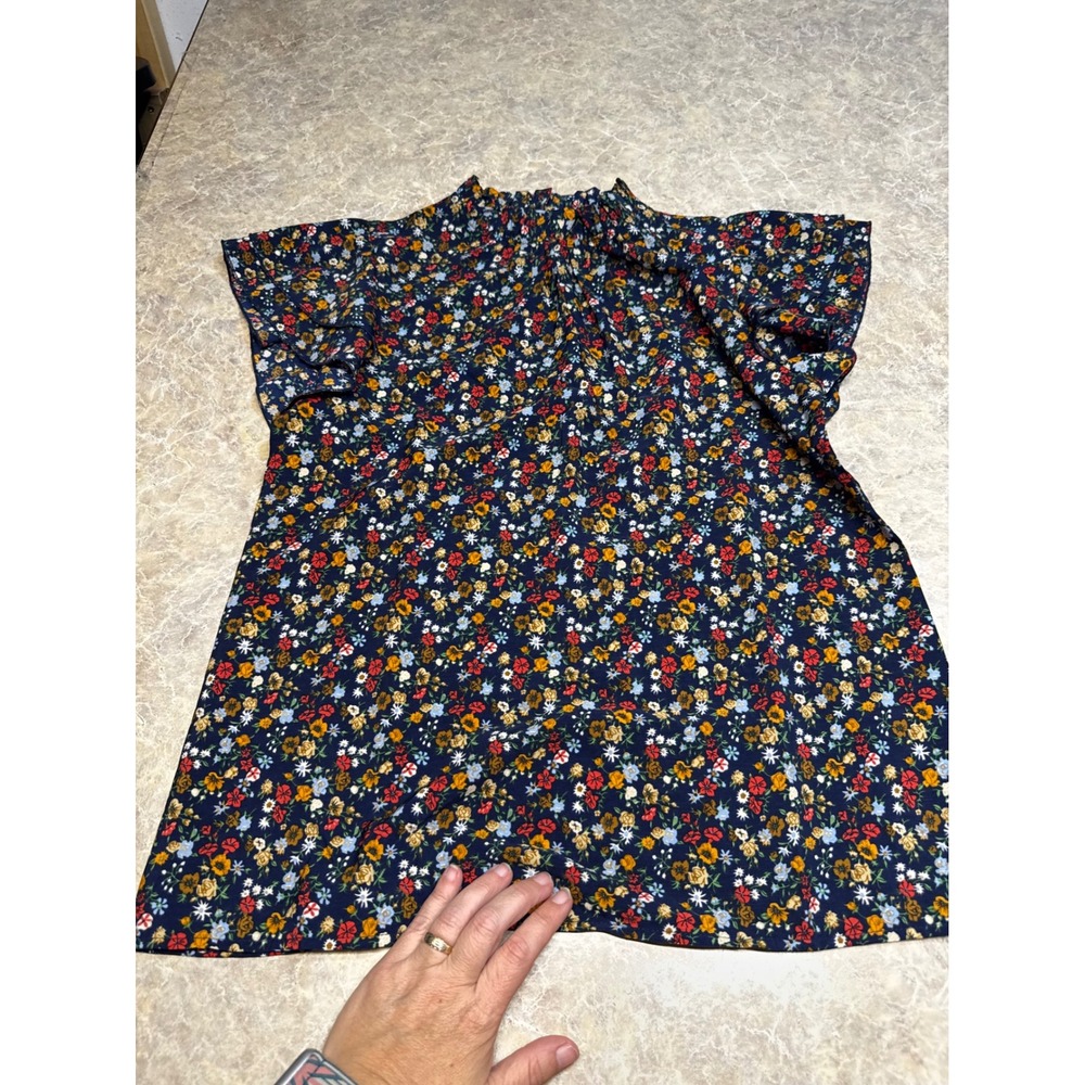 SHEIN Navy Blue Floral Mock Neck Flutter Sleeve Blouse Size Medium 6